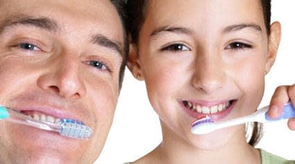 Como cepillarnos correctamente los dientes